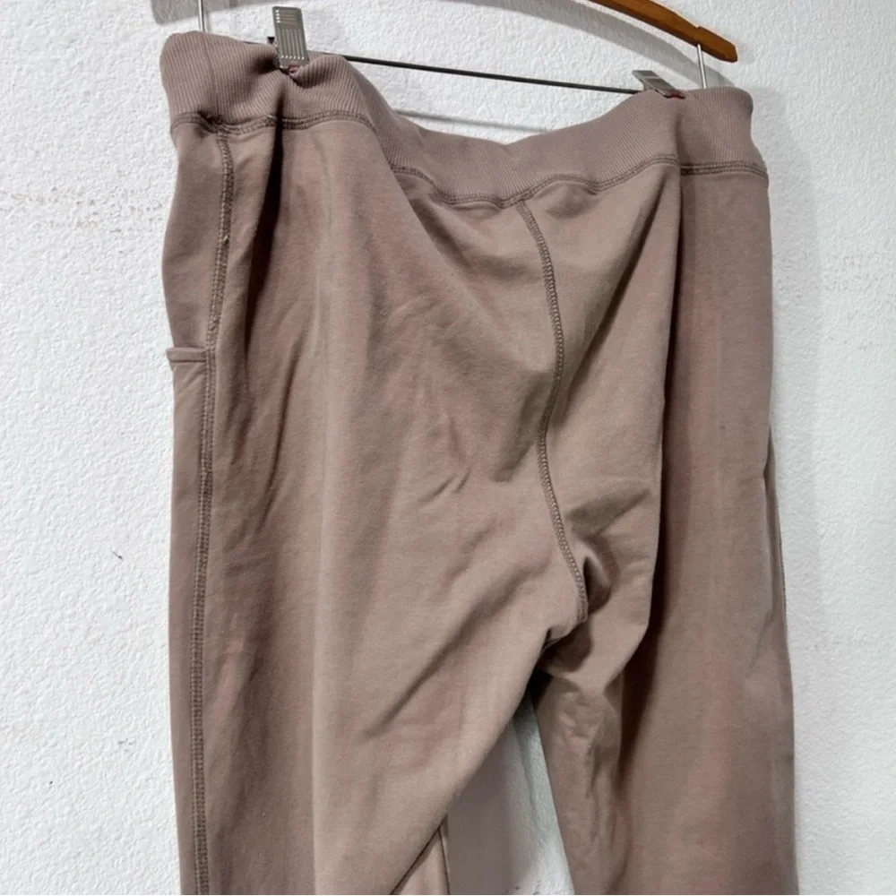 MET sweatpants brown